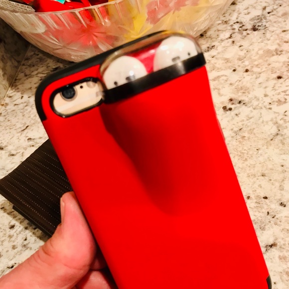 Apple I phone case with Air Pod gen 1-2 holder. - Picture 4 of 5